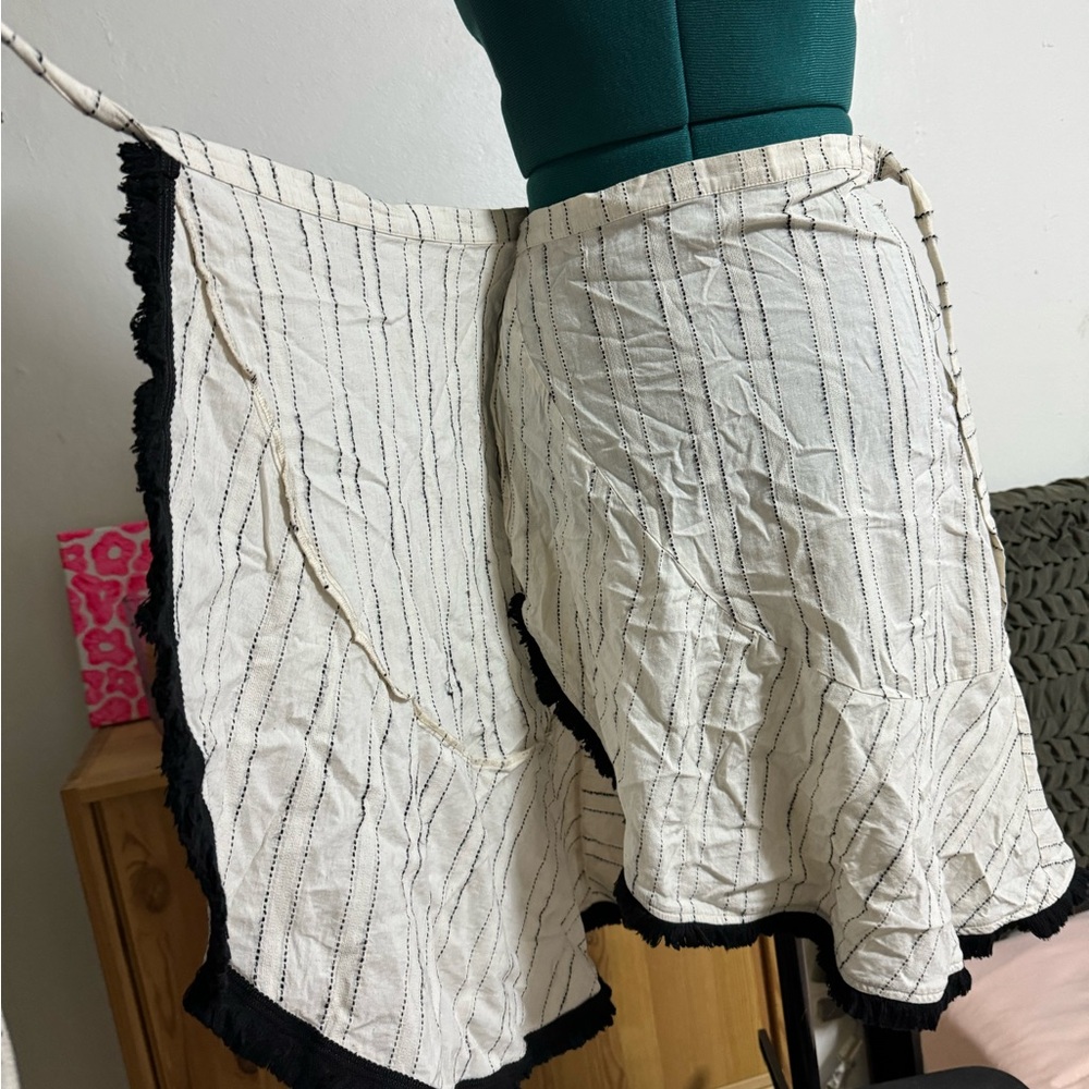 Skirt - Picture 5 of 7